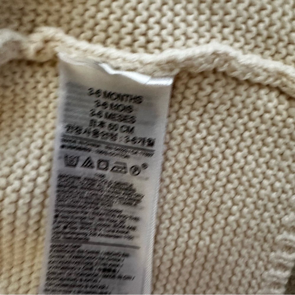 ๐3/$20๐ Gap Baby Bear cardigan gender neutral - Picture 4 of 4